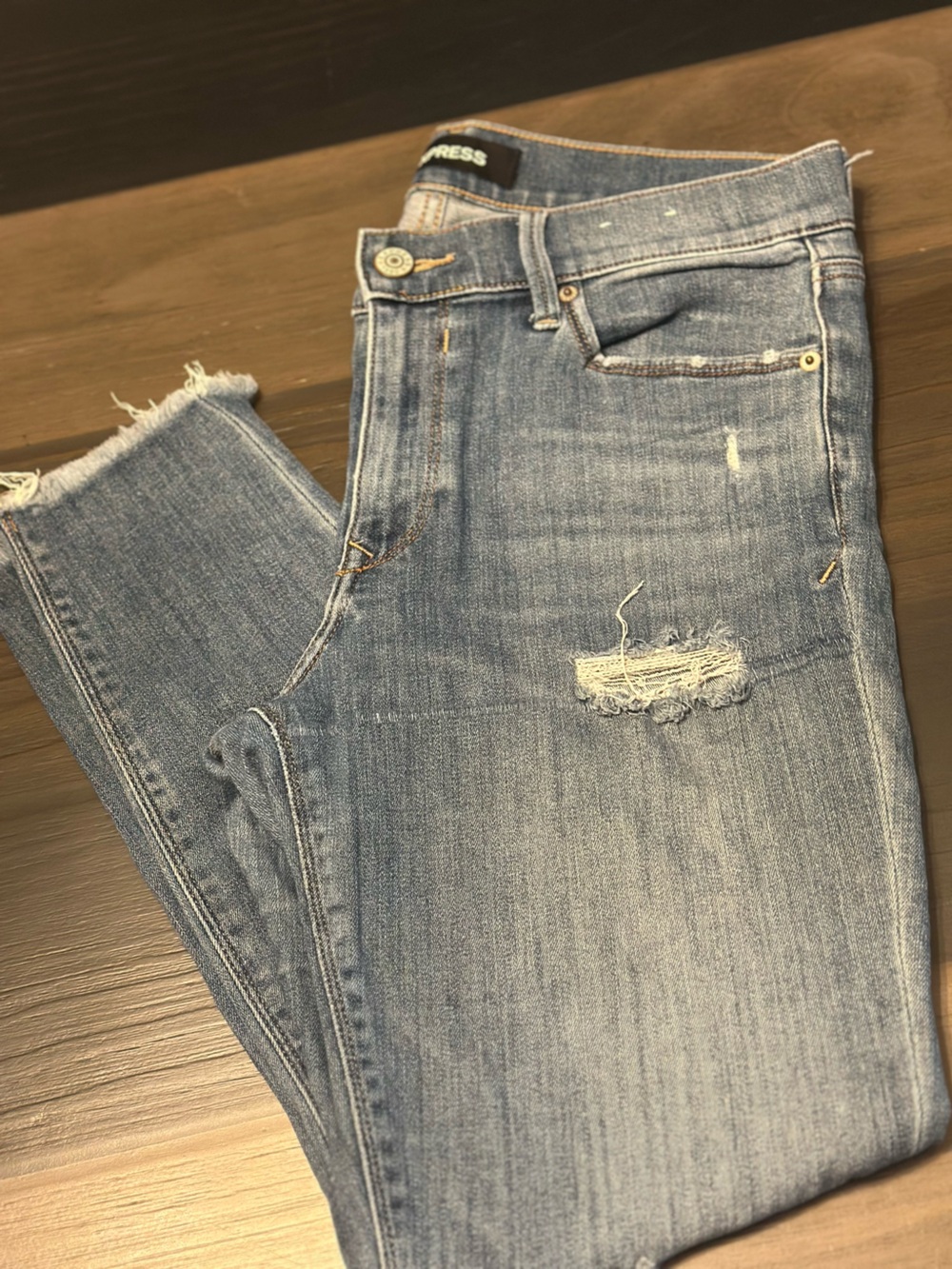 Express Jeans - Picture 2 of 6